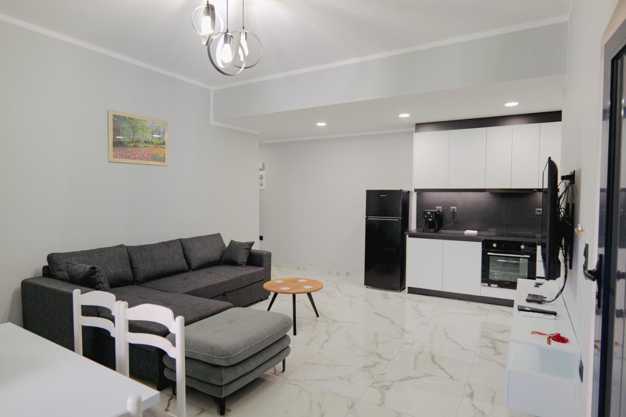 Iphigenia Luxury Flat Sarandë Exterior foto