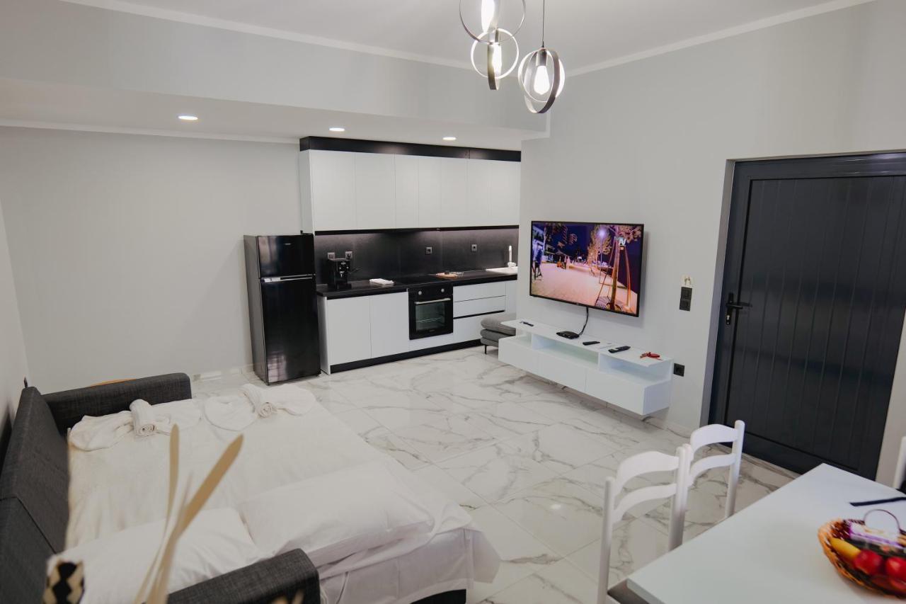 Iphigenia Luxury Flat Sarandë Exterior foto