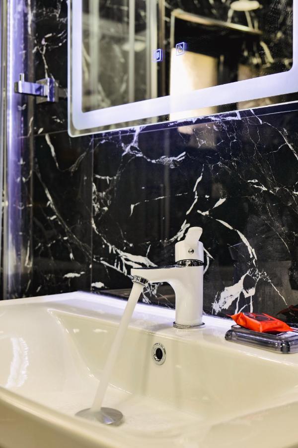 Iphigenia Luxury Flat Sarandë Exterior foto