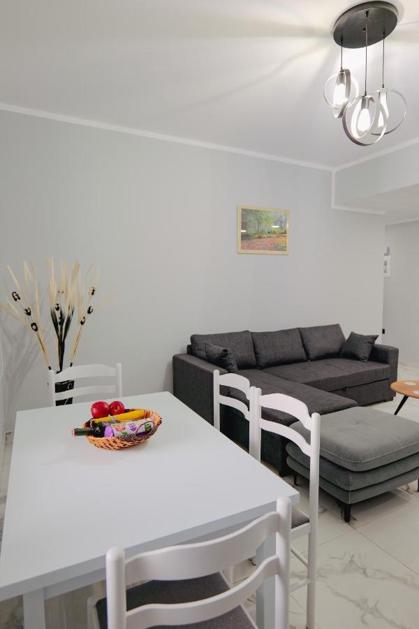 Iphigenia Luxury Flat Sarandë Exterior foto