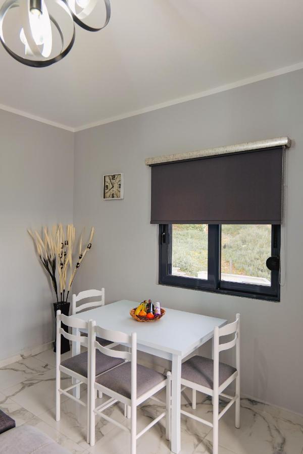 Iphigenia Luxury Flat Sarandë Exterior foto